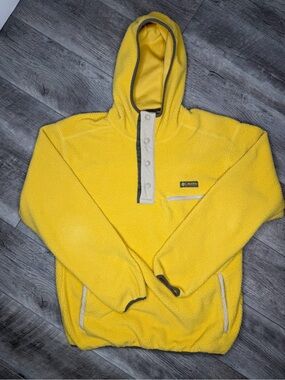 Columbia Men’s Yellow Hooded Sherpa Zip Pullover
